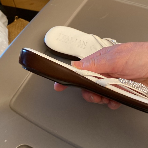 Italian Shoemakers Sandals sz9 - Picture 5 of 7